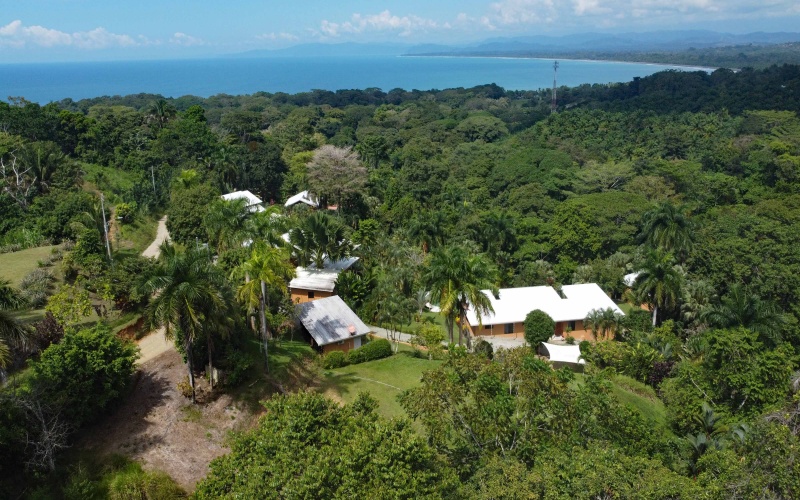 Luxury Villas for sale, Luxury home for sale, Property for sale in Pavones Costa Rica, Pilon, Surf Properties, Costa Rica, Pool, Gardens, Real estate for sale in Pavones Costa Rica