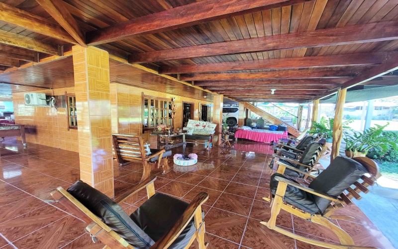 Large house on 1 acre lot, beach house, for sale, Beach front, Pavones, Punta Banco, Rustic house, Bed and breakfast for sale, Costa Rica, Pavones Real estate, 