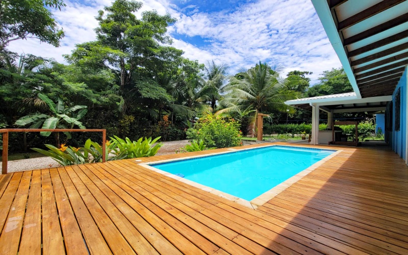 House for rent, Pavones Point, Pavones, Costa Rica, Pool, Walking distance to the beach, for rent, alquiler