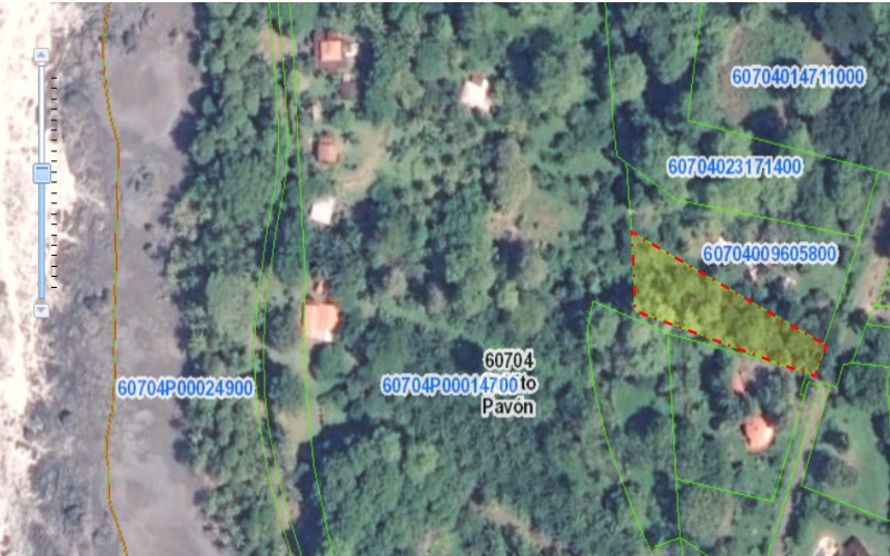 Lot for sale, Land for sale, Property for sale, Real estate, Pavones Costa Rica, Punta Banco, Keller Williams, Remax, Bienes Raices, Lote en venta, Costa Rica, Walking distance to the beach, La Piña, Pilon, Surf Properties, Beach properties